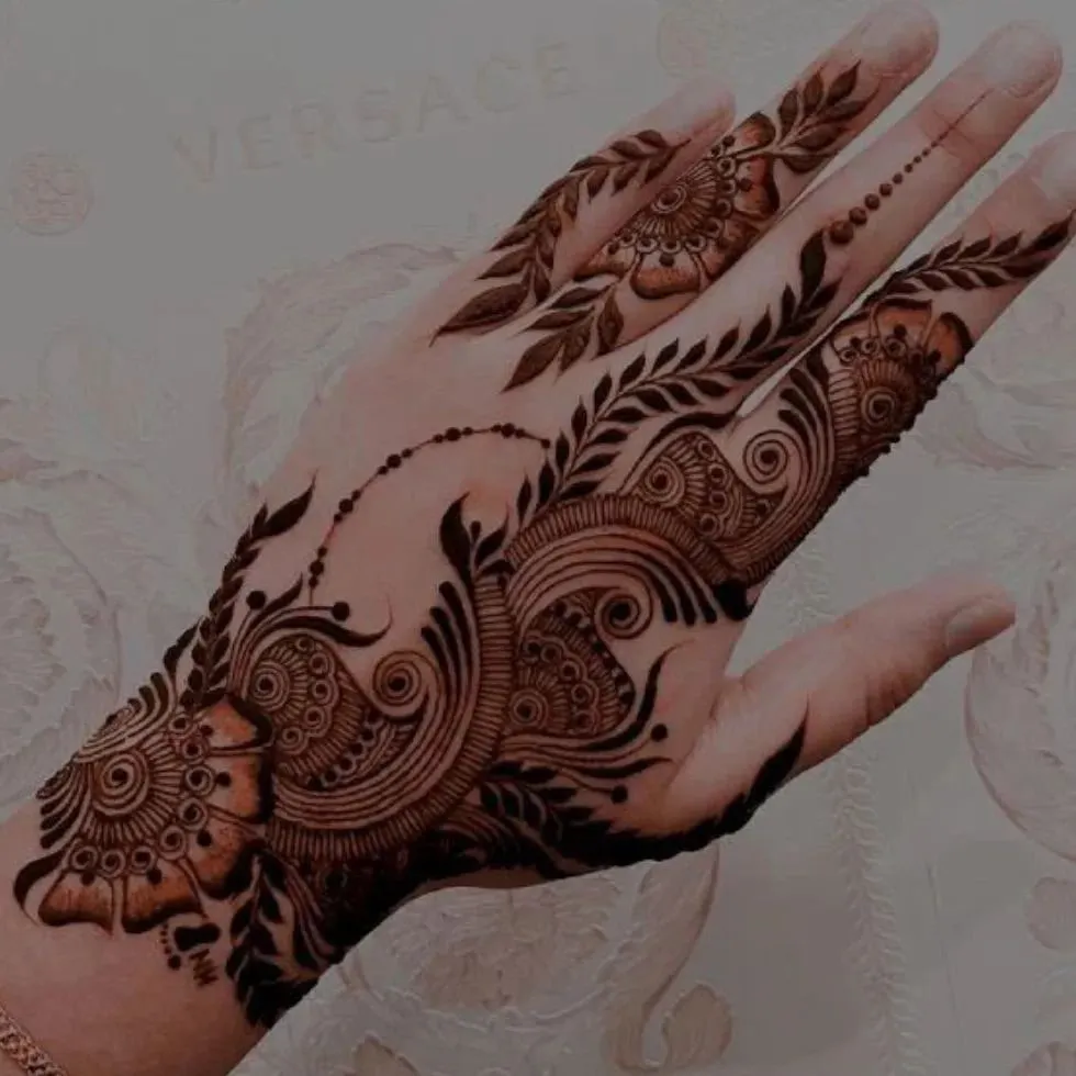 Mehndi design easy and beautiful back side