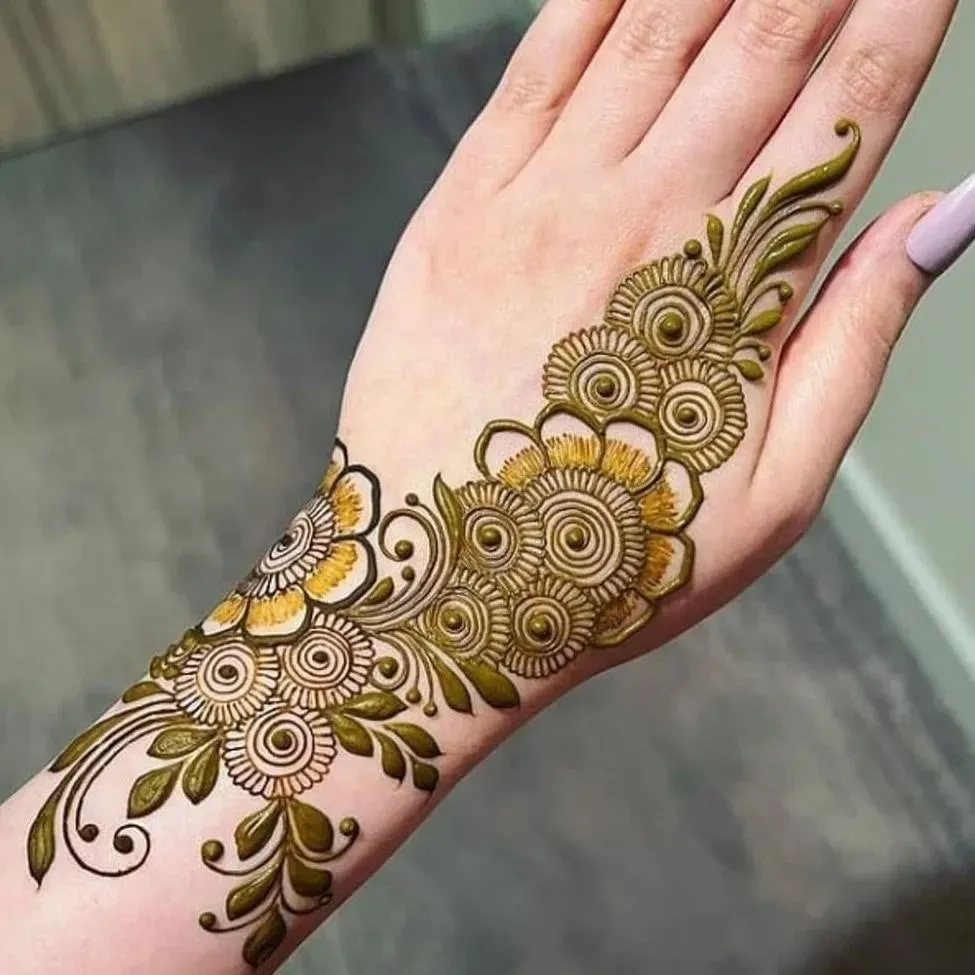 Mehndi design easy and beautiful back hand