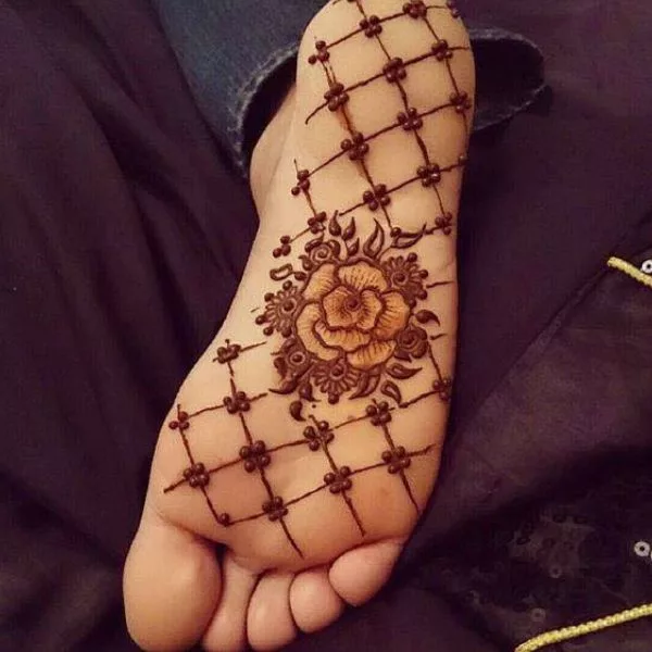 Lower Legs Flower Mehndi Design