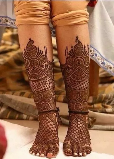 Bridal Mehndi Designs for Legs