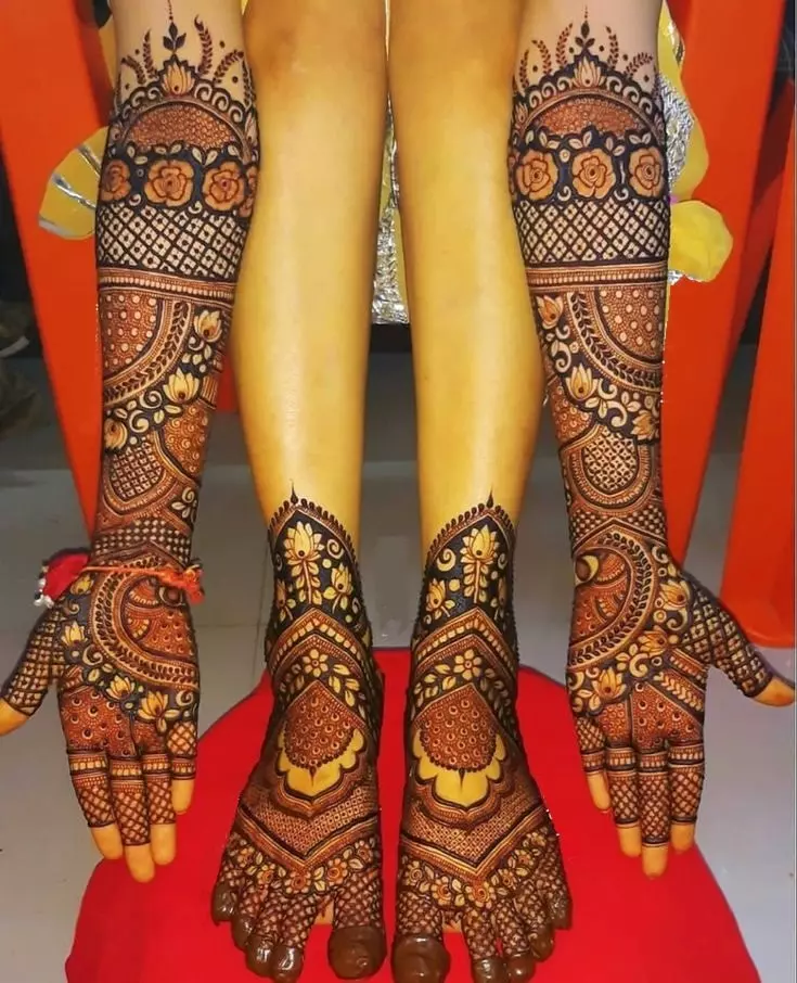 Bridal Dulhan Mehndi Design full hand and leg